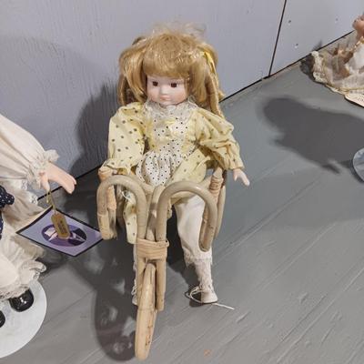 3 COLLECTIBLE PORCELAIN DOLLS