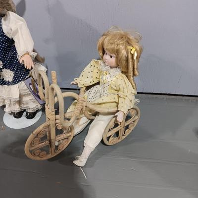 3 COLLECTIBLE PORCELAIN DOLLS
