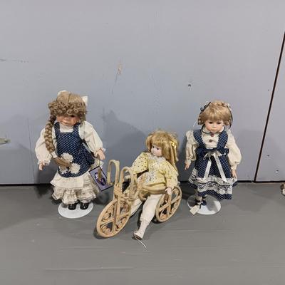 3 COLLECTIBLE PORCELAIN DOLLS