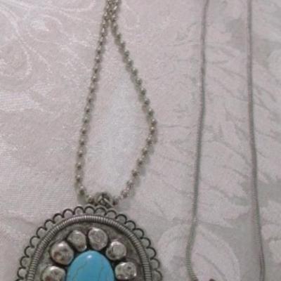 Sale Photo Thumbnail #30: ring is size 9-1/2, see pictures