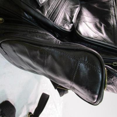 Sale Photo Thumbnail #103: Has 2 side pockets, 3 front pockets &  removable shoulder strap, see pictures