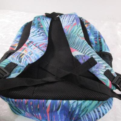 Sale Photo Thumbnail #215: Back is padded, 16" tall x 11-1/4" across x 5-1/2" deep