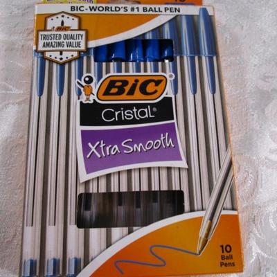 Sale Photo Thumbnail #554: 2 binders (one with 50 sheet protectors & one with 38 sheet protectors); 1 new pkg pencils, 1 new box of 10 Bic pens, 2 additional pens