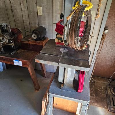 Delta/Milwaukee 14" Bandsaw/Stand & More (SF-JS)