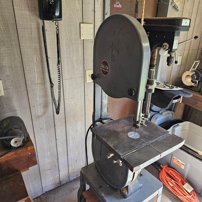 Delta/Milwaukee 14" Bandsaw/Stand & More (SF-JS)