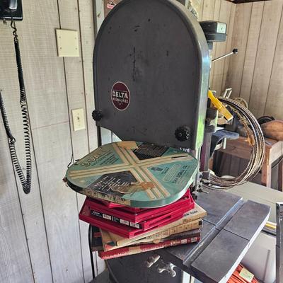 Delta/Milwaukee 14" Bandsaw/Stand & More (SF-JS)