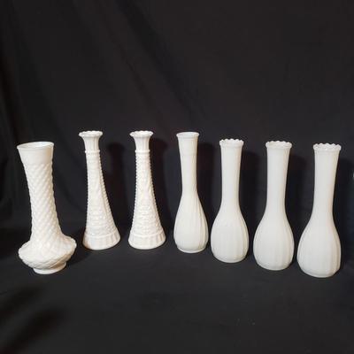 22 Piece Milk Glass (LR-KD)