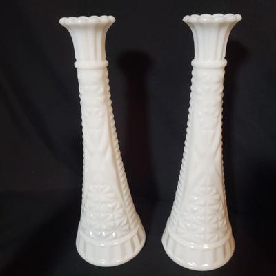 22 Piece Milk Glass (LR-KD)