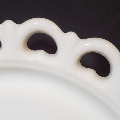 22 Piece Milk Glass (LR-KD)