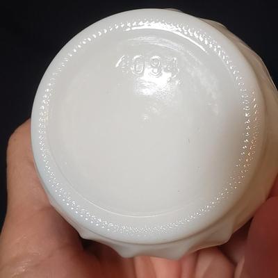 22 Piece Milk Glass (LR-KD)