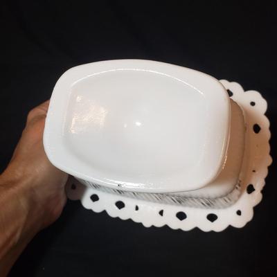 22 Piece Milk Glass (LR-KD)