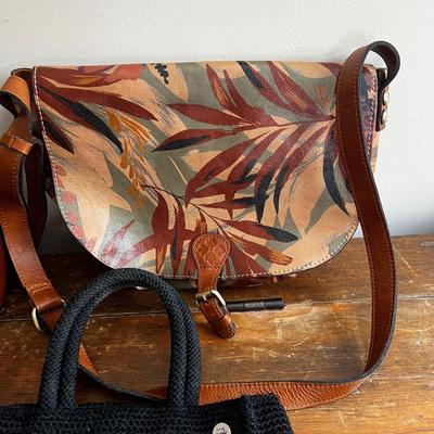 M499 Lot of Assorted Bags and Leather Wallet