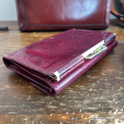M499 Lot of Assorted Bags and Leather Wallet