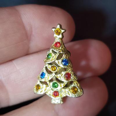 Vintage Christmas Corsages and More (LR-KD)