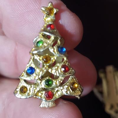 Vintage Christmas Corsages and More (LR-KD)