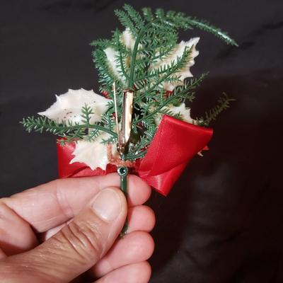 Vintage Christmas Corsages and More (LR-KD)