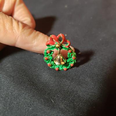 Vintage Christmas Corsages and More (LR-KD)