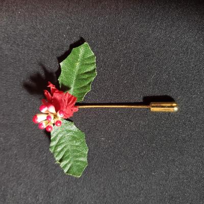 Vintage Christmas Corsages and More (LR-KD)