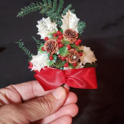 Vintage Christmas Corsages and More (LR-KD)