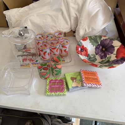 G506 Acrylic Serving Pieces Lot
