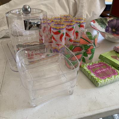 G506 Acrylic Serving Pieces Lot