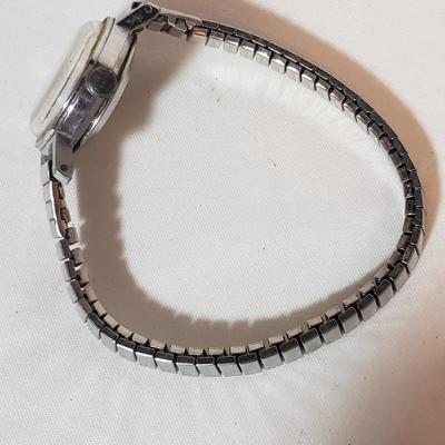 Topaz, Timex & Benrus Watches (LR-KD)