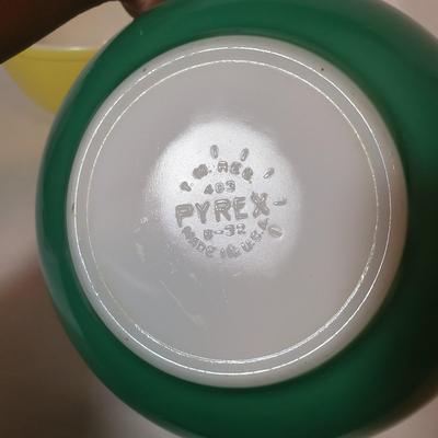 Pyrex "Primary Colors" Nesting Mixing Bowls (K-KD)