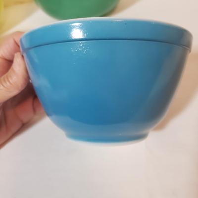 Pyrex "Primary Colors" Nesting Mixing Bowls (K-KD)