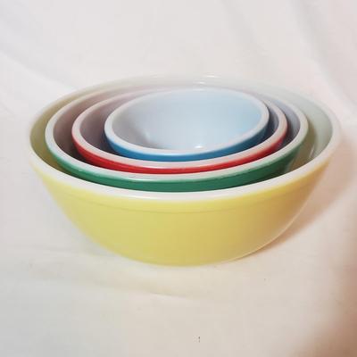 Pyrex "Primary Colors" Nesting Mixing Bowls (K-KD)