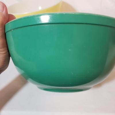 Pyrex "Primary Colors" Nesting Mixing Bowls (K-KD)