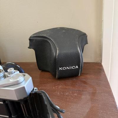 PR512 Konica Autoreflex T Camera Lot