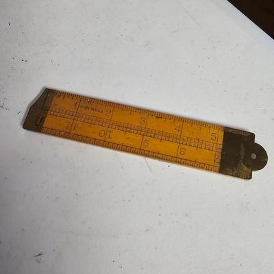 Assortment of Precision Measuring Tools (SF-JS)