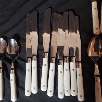 Mardi Gras Silverware Set & NIB Steak Knives (K-KD)