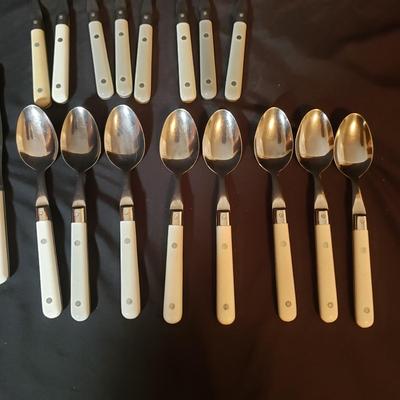 Mardi Gras Silverware Set & NIB Steak Knives (K-KD)
