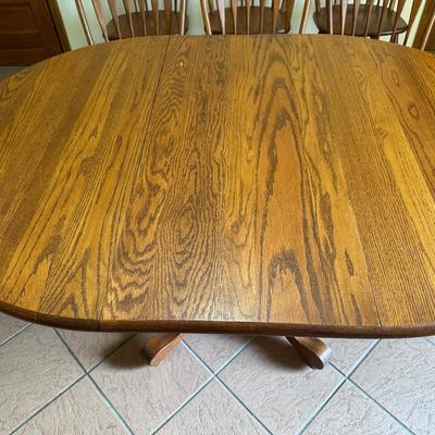 Solid Oak Pedestal Dining Table with Six Windsor Chairs
