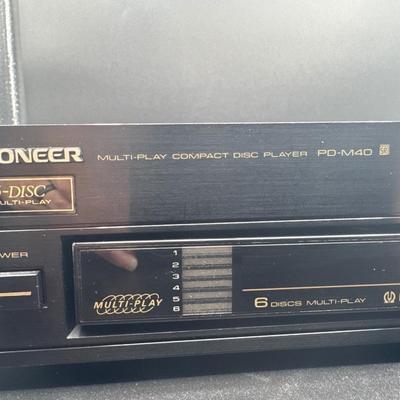 Vintage Pioneer Multi-Play Compact Disc Player PD-M40