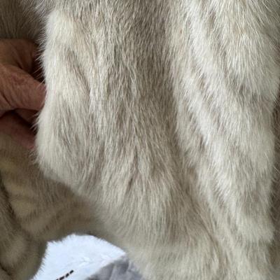 Sale Photo Thumbnail #55: Emilio Gucci Vintage Blond Mink Ladies Fur Coat tagged with Herberts of San Francisco White Fur is in great condition, satin  lining has a rip. Contrast lapel and pockets.I have no proof, that this is a real Gucci, there is no serial number as the jacket 