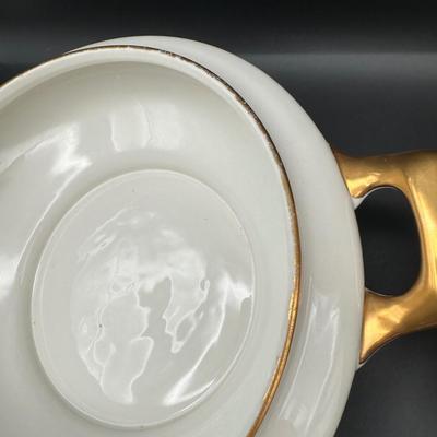 Jackson China “Featherweight” Dinnerware Set