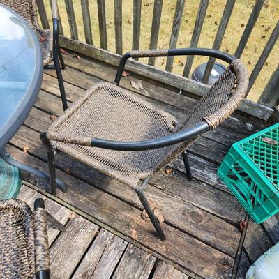 Round Patio Table 4 Chairs Umbrella Side Table 40" Diameter Side Table 20x20