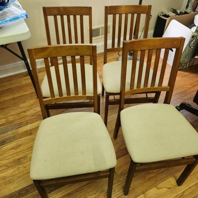 4 Stakmore Folding Chairs