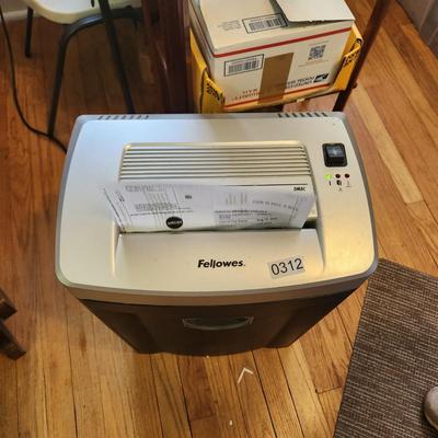 Fellowes DM8C Paper Shredder crosscut Tested