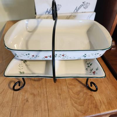 Pfaltzgraff Winterberry China lot Many with boxes