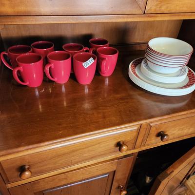 Corelle Vitrelle Made in USA Plates & Bowls + 8 Coffee Cups