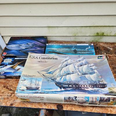 4 Vintage Models Star Trek U.S.S. Reliant , Star Wars, USS Enterprise, U.S.S. Constitution, Open Boxes for parts