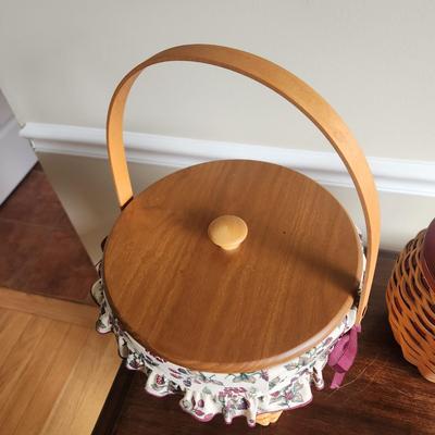 2 Vintage Longaberger Baskets w Lids 2002 1 with cooler