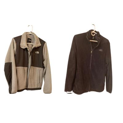 K1052 Pair Of Ladies North Face Jackets