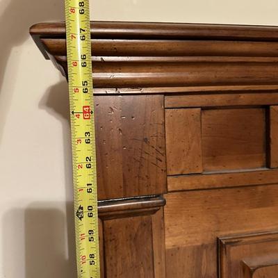 Kincaid Queen Solid Wood Bed Frame and Nightstand