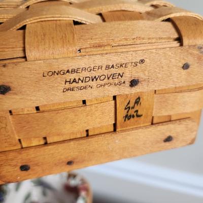 Lot of 3 Longaberger Baskets 2002 Salt & Pepper Shaker w holder