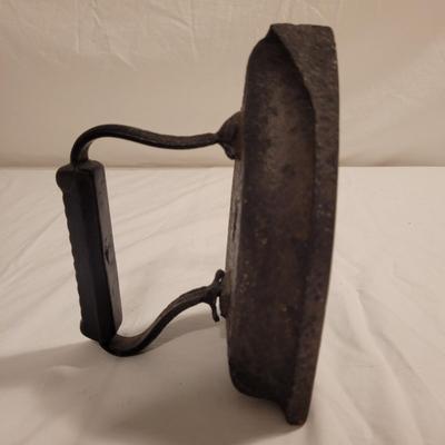 Two Antique Cast Iron Sad Irons (FE-EL)