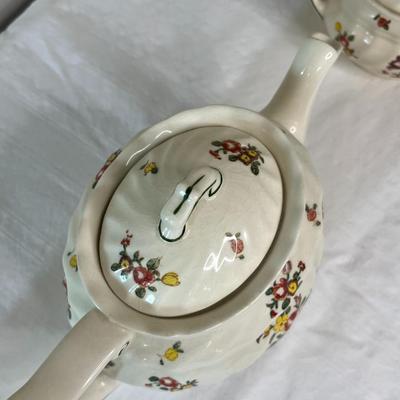 Royal Doulton Old Leeds Spray Tea Set (LR)